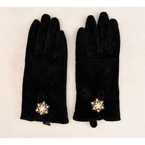 Vintage Inspired Pig Suede Black Crystal Brooch Pin Elegant Gloves